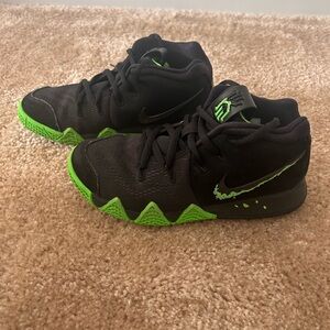 Kyrie 4 Halloween